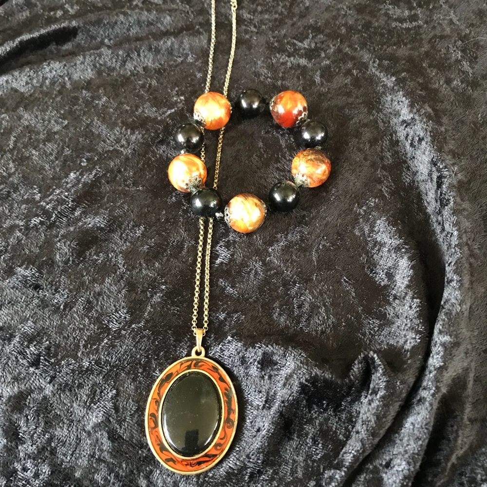Black and Tan jewelry - Picture 1 of 4